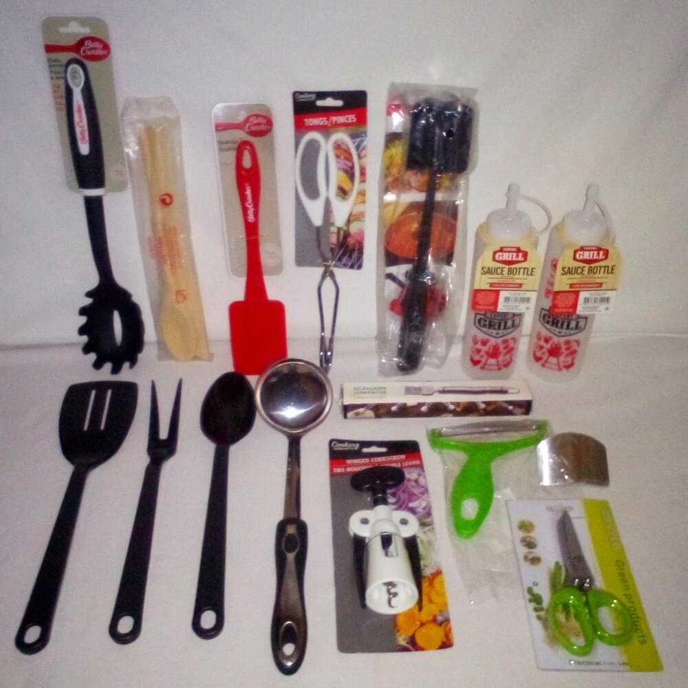 Kitchen Utensil Bundle (17): Assorted Kitchen Essentials.  New